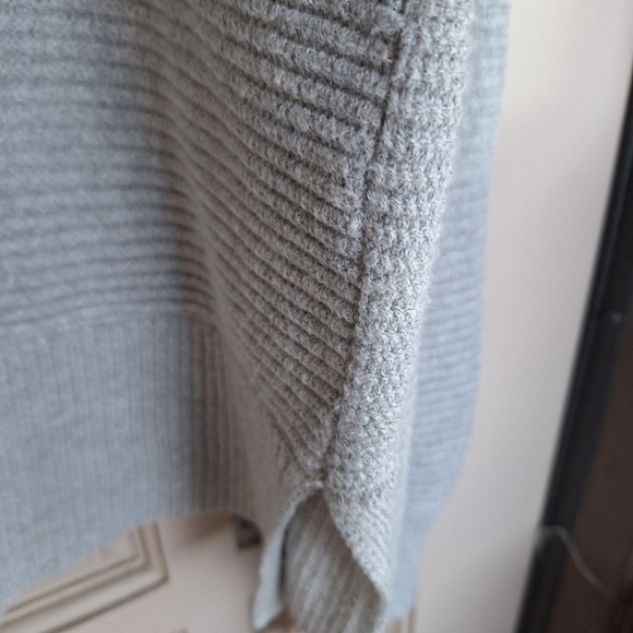 Sonoma Sweater Gray SzXL 1/4Zip Wide Collar /Cuffs Long Sleeves Hem Slit Sides - Picture 12 of 12